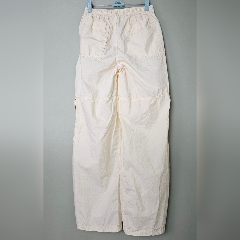 Wild Fable Women's Mid Rise Wide Leg Lightweight Cargo Pants, Off-White, XS - Picture 5 of 10